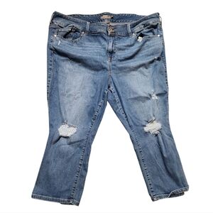 Torrid Cropped Distressed Jeans Size 26
